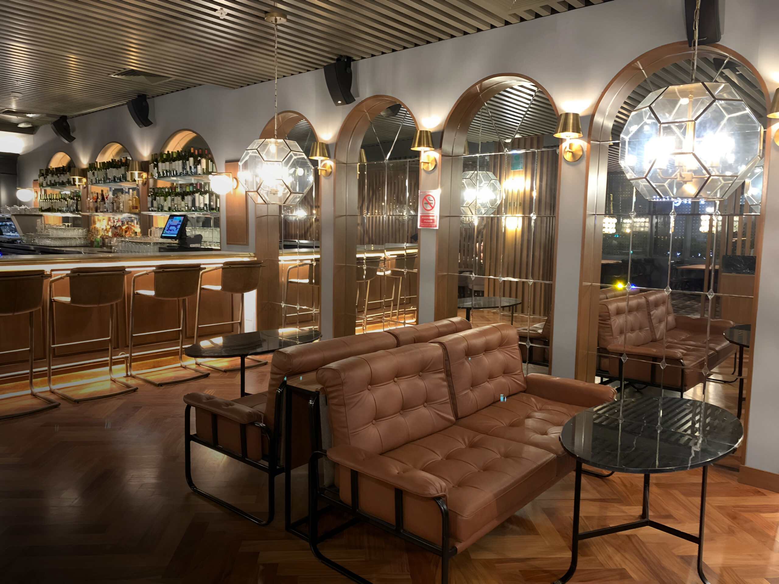 Trabajamos con madera<br>Alta calidad